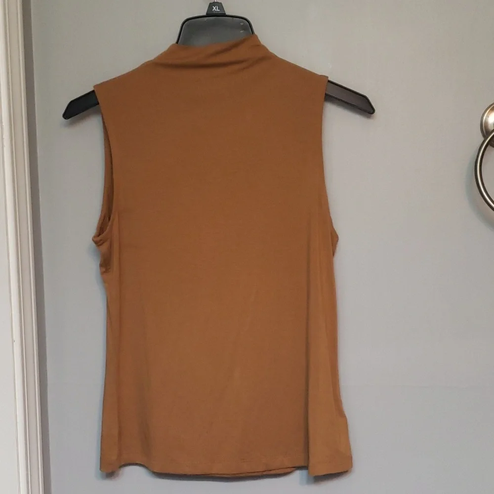 Shirt - Picture 2 of 3